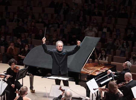 На концертах РНО