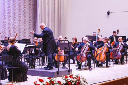 На концертах РНО