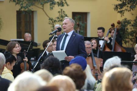 На концертах РНО