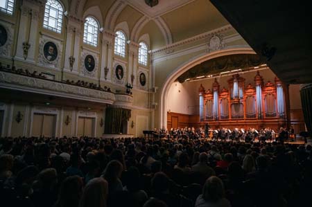 На концертах РНО